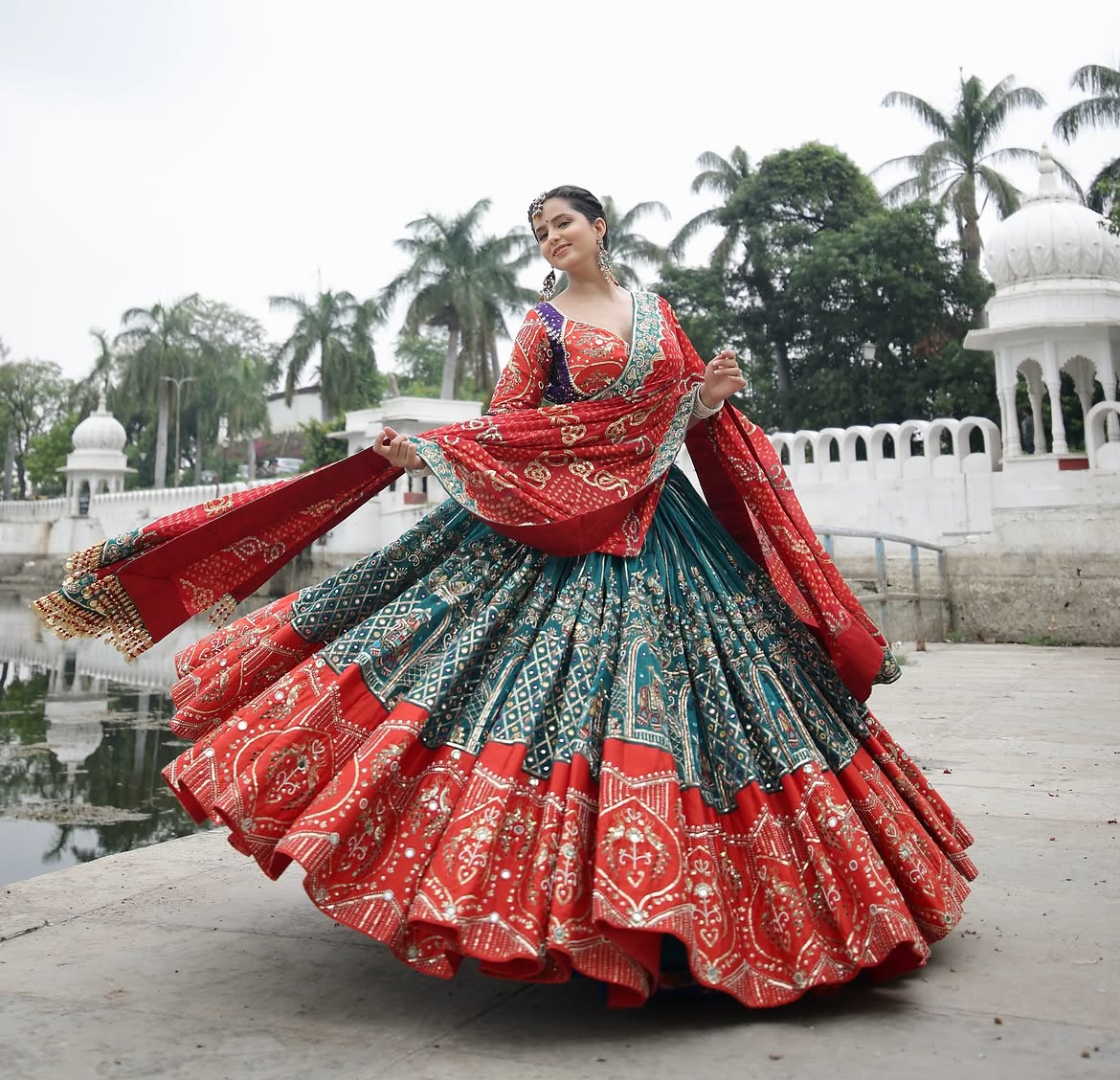 Mira's Endless Colors Kathiyawadi  Gamthi Choli