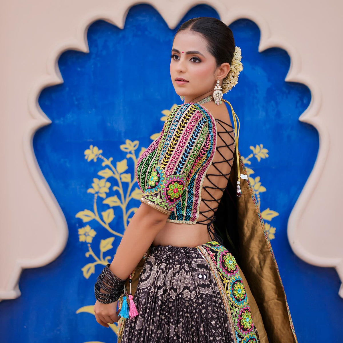 Vani Navratri Special Royal Mirror Work Choli