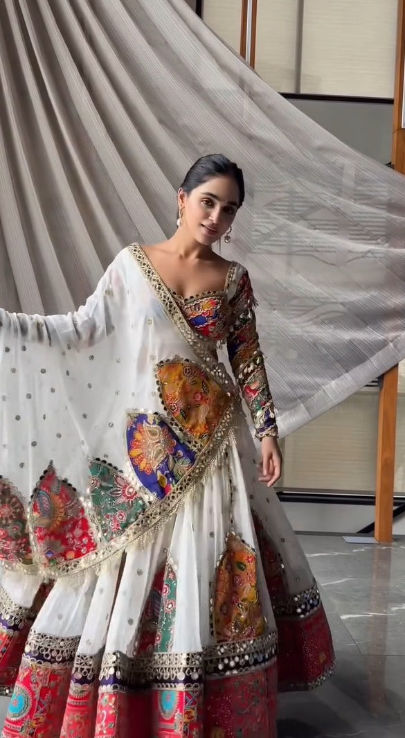 Gullzar Mirror Work Navratri Special  Chaniya Choli