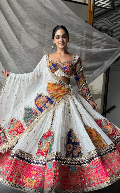 Gullzar Mirror Work Navratri Special  Chaniya Choli
