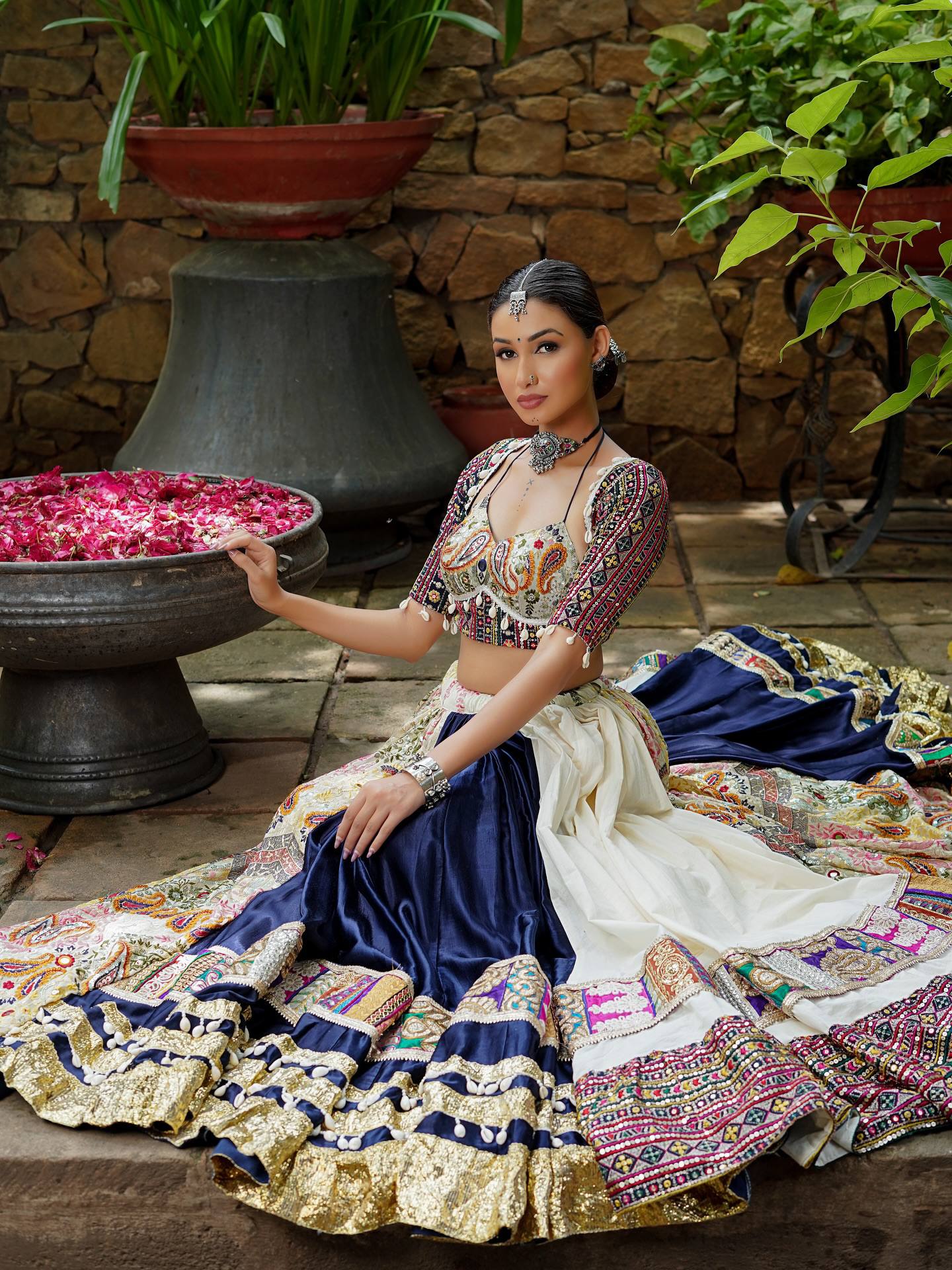 Rangmohini –  Garba & Gujarati Grace Nights Lahenga