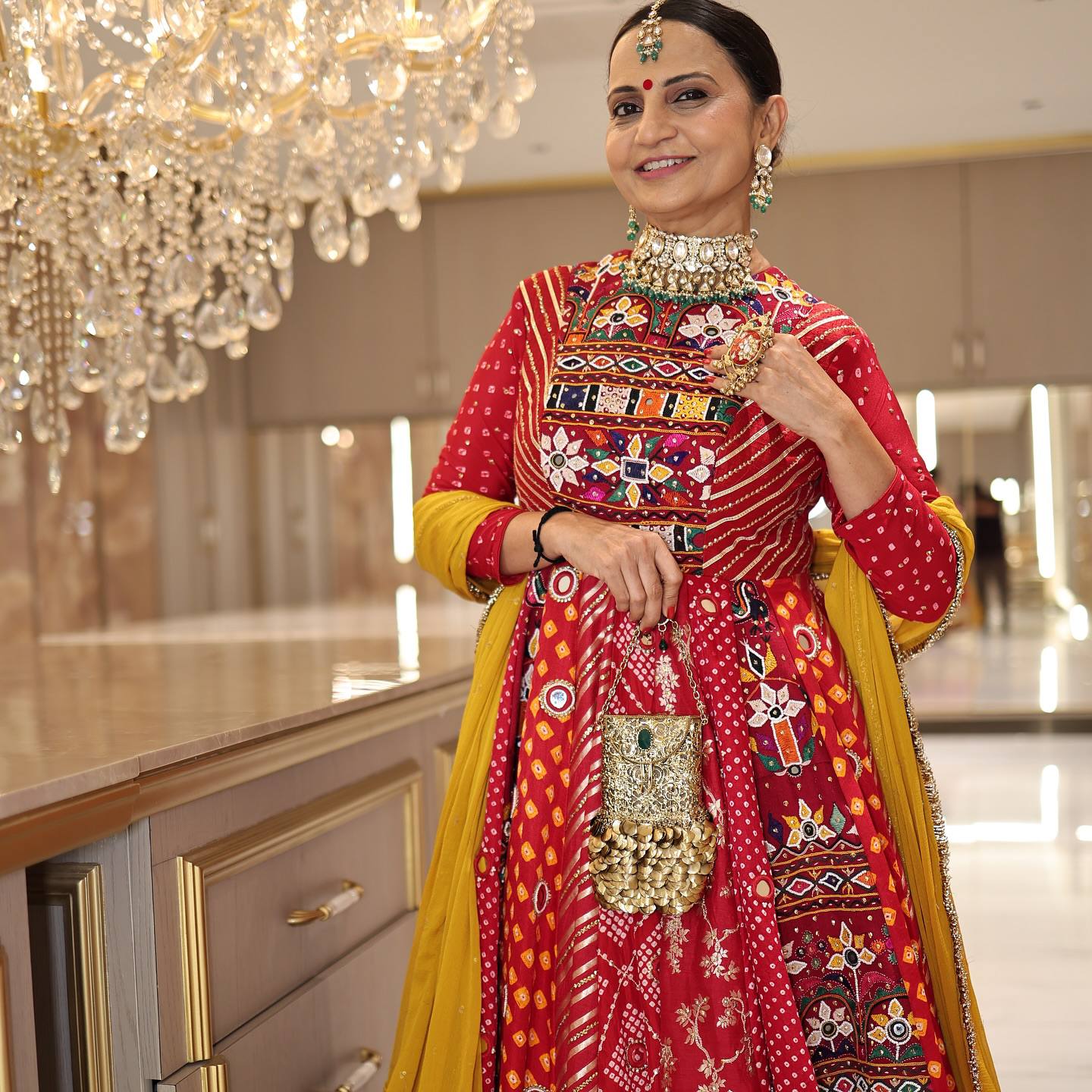 Veerza Red Rajwadi Rang Navratri Special