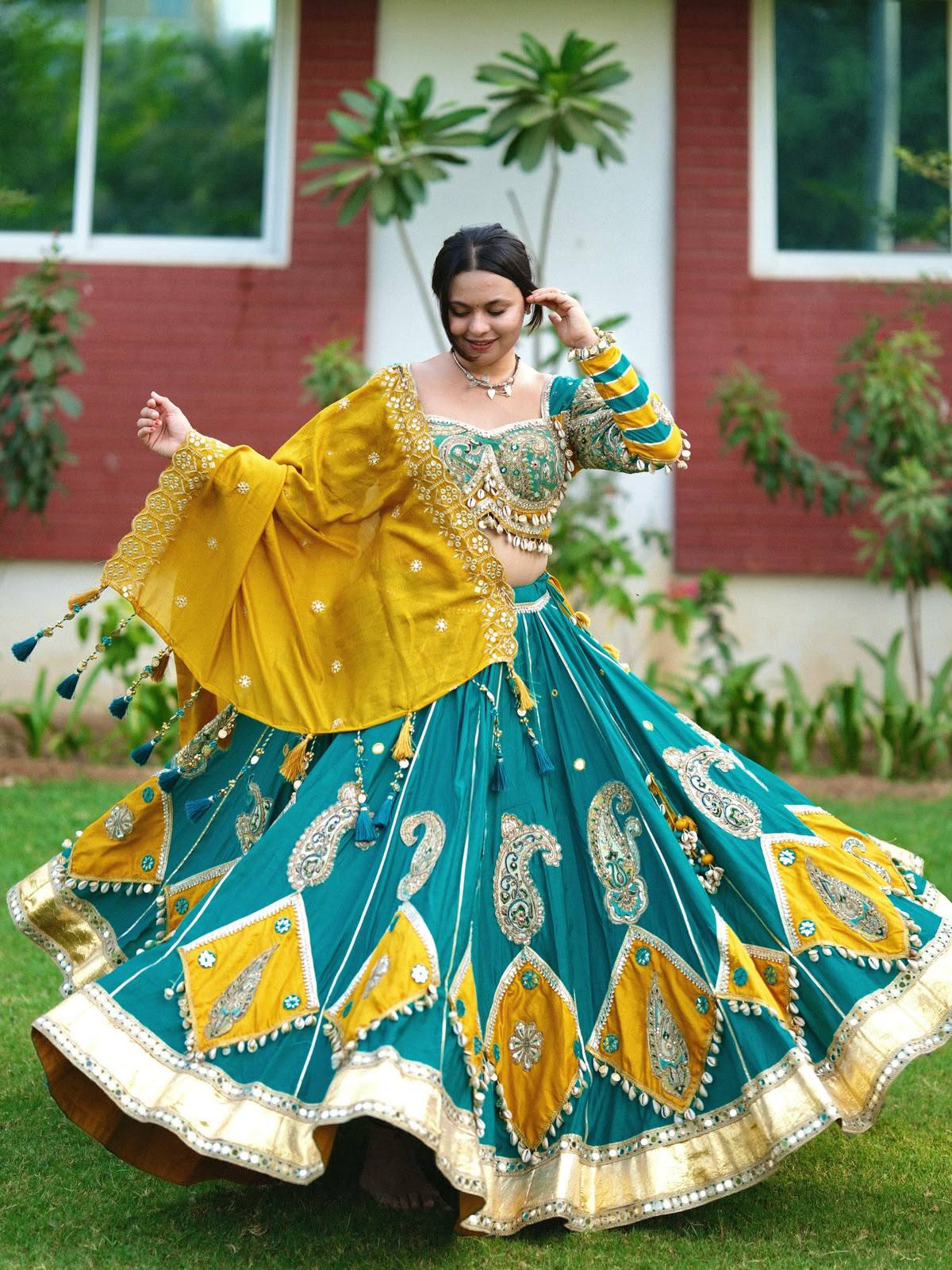 Janvi Festive Soul, Gujarati Heart Choli