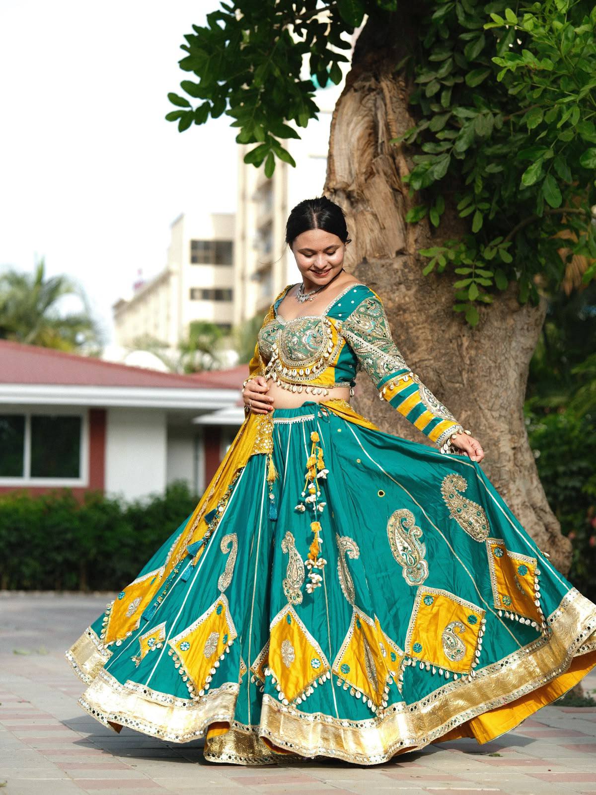 Janvi Festive Soul, Gujarati Heart Choli