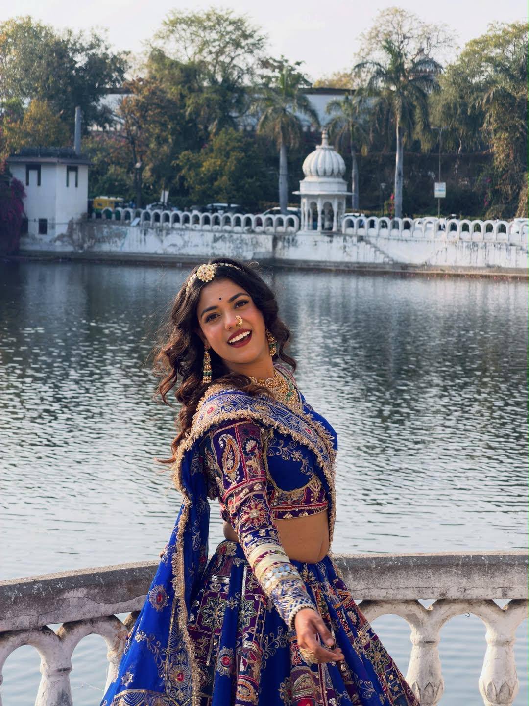Moksha Raas Riwaaz Navratri in Royal Blue Choli