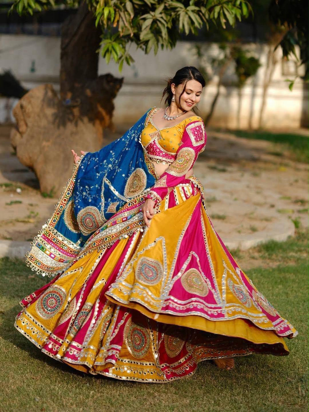 Vrajvi Grand Garba Heritage Rangotsav Choli